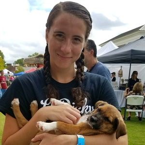 Meet your Posher, Elizabeth